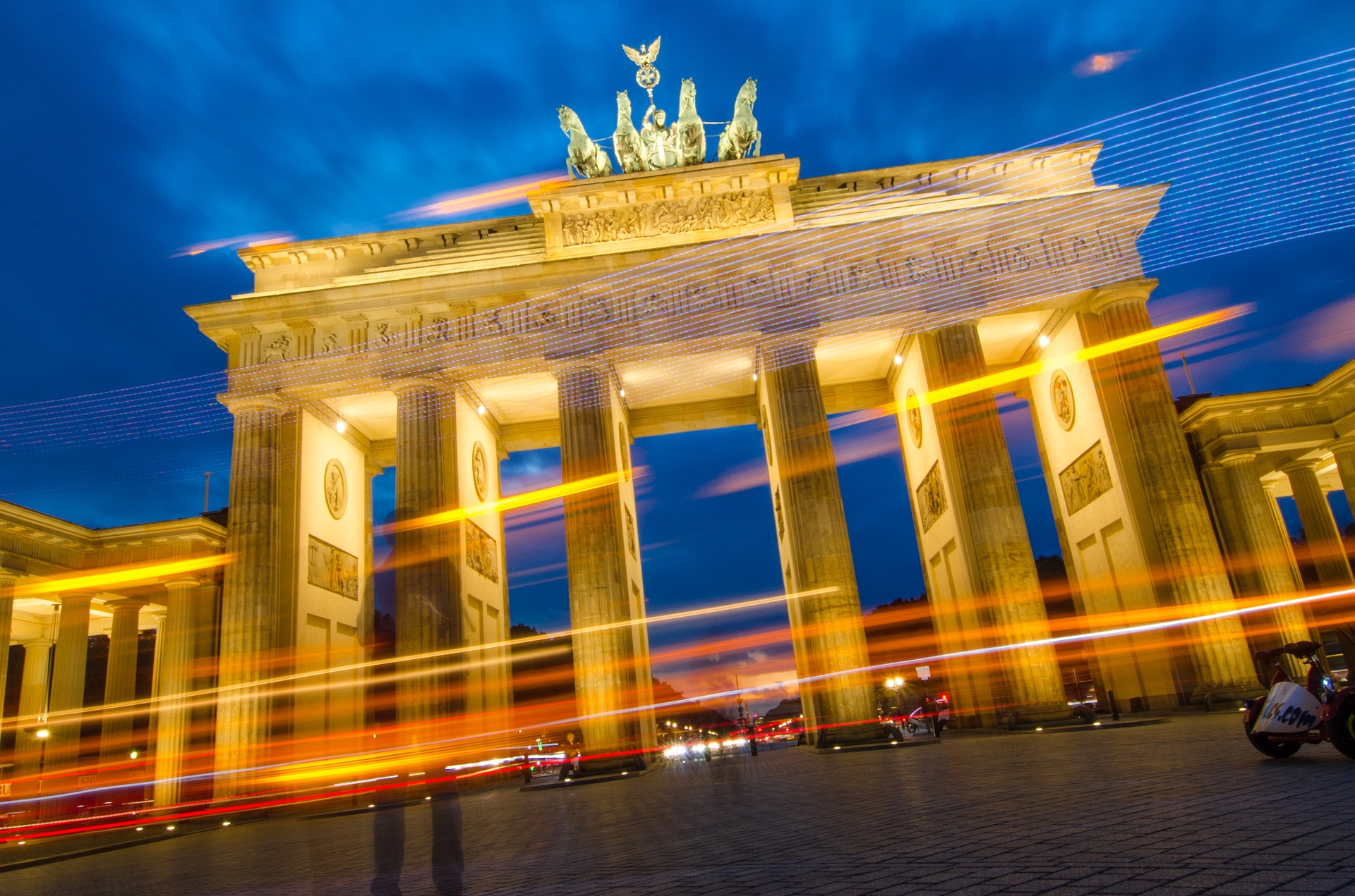 Alexanderplatz Berlin Köln nach Berlin Flug & Hotel ab 90,00€ - eine Woche Berlin ab 202,00€