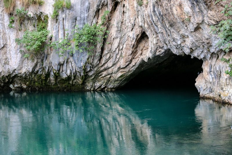 Bucht im Meer Bosnien Urlaub