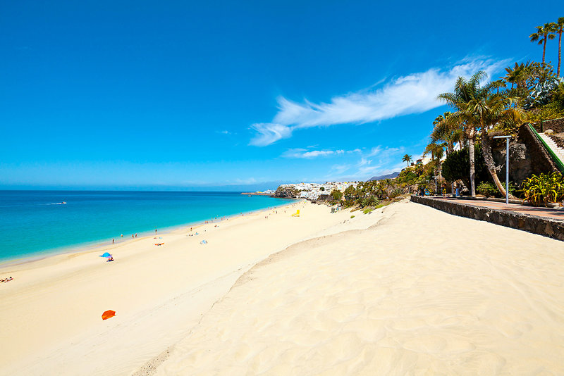 Der Strand am Hotel - Kurzurlaub Fuerteventura günstig buchen ab 256,46€ - 5 Nächte All Inclusive