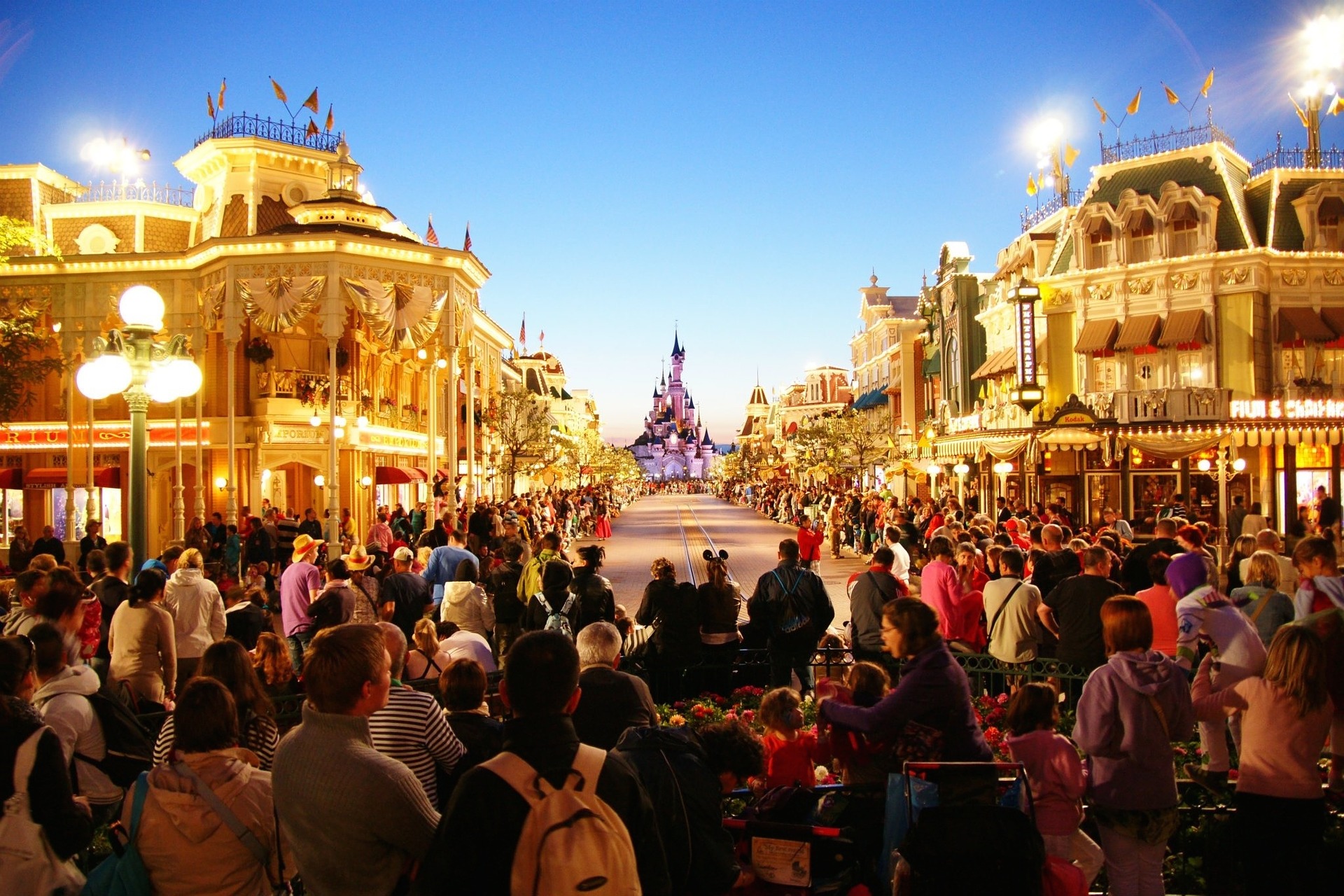 Disneyland Paris Karten und Hotel buchen günstig ab 79,50€ inkl. Frühstück