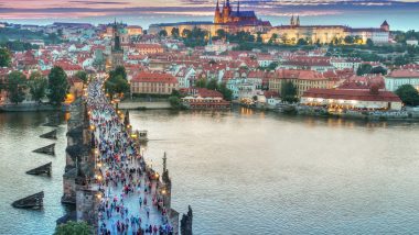 Prag von oben 63% günstiger ab 11,65€ inklusive Frühstück !