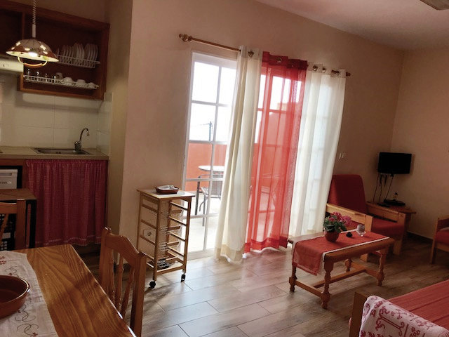Wohnzimmer + Küche Ferienwohnung auf La Palma eine Woche günstig ab 210,00€ p.P