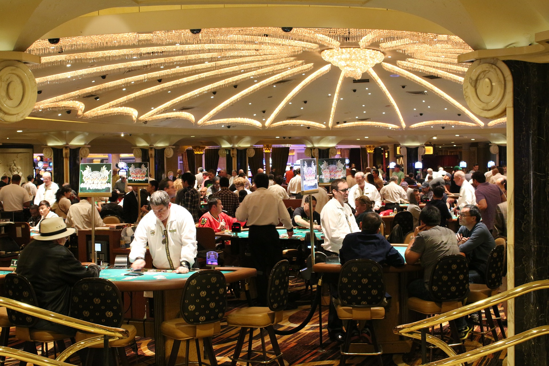 Was haltet Ihr vom Glückspiel - Las Vegas Casino & Hotel sind meinstens eins