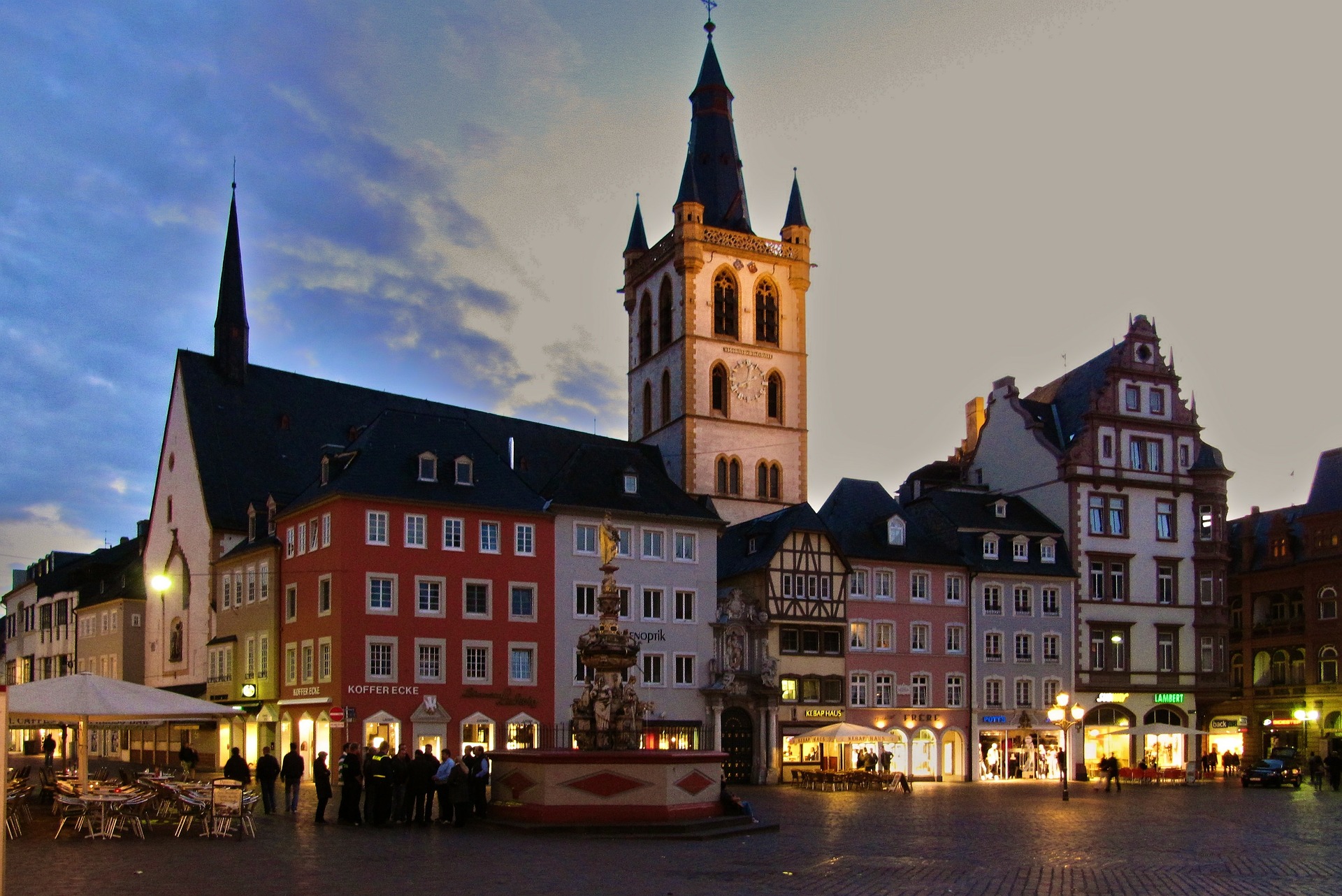 Stadt Trier hier können Sie während der Reise Abends perfekt ausgehen