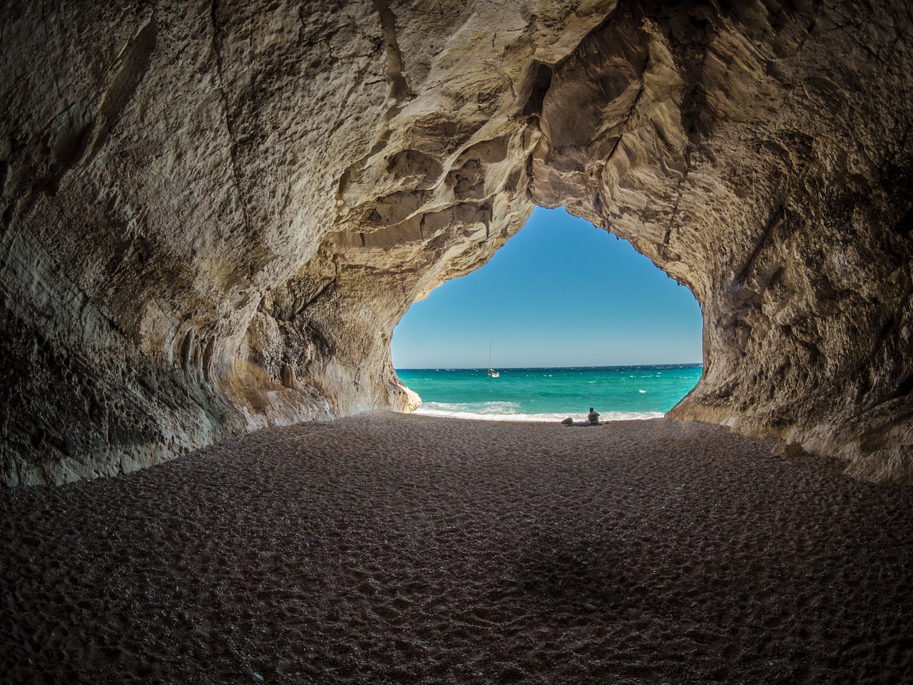 Meereshöhlen in Italien